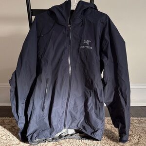Arc'teryx Men's Black and Navy Jacket